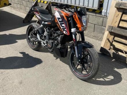 Чорний КТМ Дюкє, об'ємом двигуна 0 л та пробігом 25 тис. км за 2000 $, фото 1 на Automoto.ua