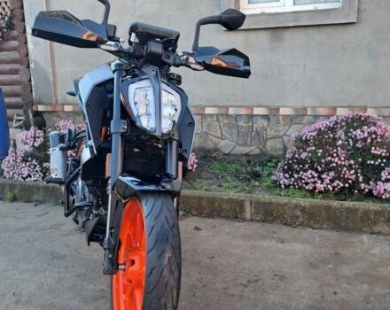 КТМ Дюке, объемом двигателя 0.39 л и пробегом 0 тыс. км за 3200 $, фото 4 на Automoto.ua