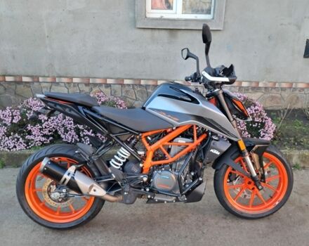 КТМ Дюке, объемом двигателя 0.39 л и пробегом 0 тыс. км за 3200 $, фото 3 на Automoto.ua