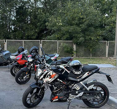 КТМ Дюке, объемом двигателя 0.12 л и пробегом 9 тыс. км за 1200 $, фото 4 на Automoto.ua