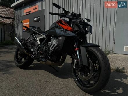 КТМ Дюке, объемом двигателя 0.99 л и пробегом 2 тыс. км за 12400 $, фото 1 на Automoto.ua