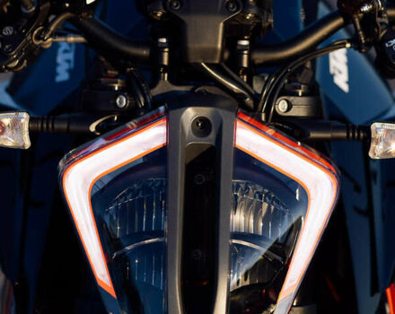 Синій КТМ Супєр Дюкє, об'ємом двигуна 1.3 л та пробігом 11 тис. км за 19000 $, фото 12 на Automoto.ua