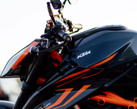 Синій КТМ Супєр Дюкє, об'ємом двигуна 1.3 л та пробігом 11 тис. км за 19000 $, фото 7 на Automoto.ua