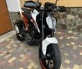 Білий КТМ Duke 125, об'ємом двигуна 0.12 л та пробігом 25 тис. км за 2300 $, фото 1 на Automoto.ua