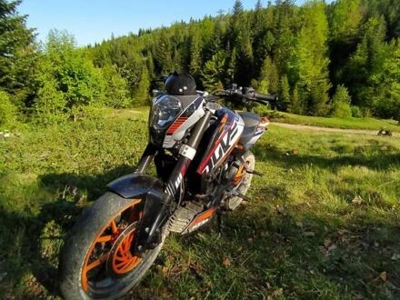 Чорний КТМ Duke 125, об'ємом двигуна 0.12 л та пробігом 21 тис. км за 1100 $, фото 1 на Automoto.ua