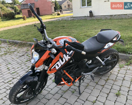 Помаранчевий КТМ Duke 125, об'ємом двигуна 0.13 л та пробігом 26 тис. км за 1850 $, фото 10 на Automoto.ua