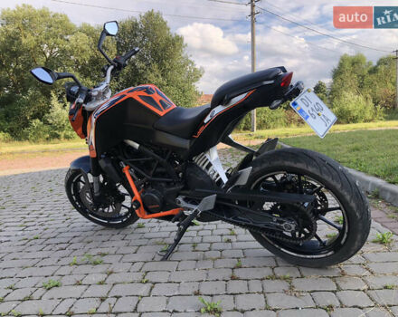 Помаранчевий КТМ Duke 125, об'ємом двигуна 0.13 л та пробігом 26 тис. км за 1850 $, фото 11 на Automoto.ua