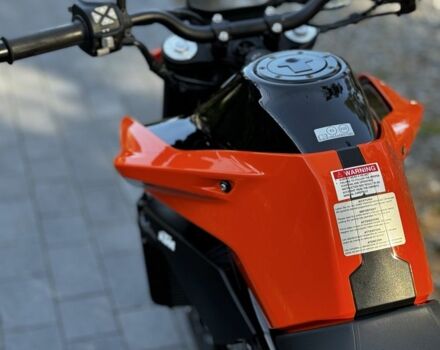 КТМ Duke 790, объемом двигателя 0.79 л и пробегом 0 тыс. км за 4300 $, фото 13 на Automoto.ua