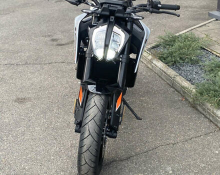 Серый КТМ Duke 790, объемом двигателя 0.8 л и пробегом 2 тыс. км за 10200 $, фото 1 на Automoto.ua