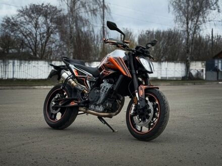 Серый КТМ Duke 790, объемом двигателя 0.8 л и пробегом 30 тыс. км за 8000 $, фото 1 на Automoto.ua