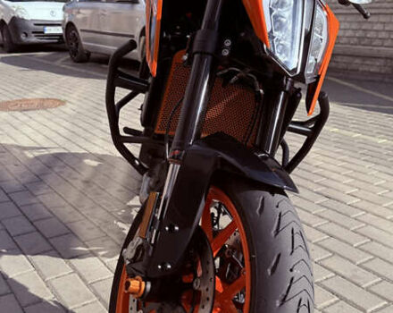 КТМ Duke 790 2019 у Рівному на Automoto.ua Помаранчевий КТМ Duke 790, об'ємом двигуна 0.8 л та пробігом 16 тис. км за 8000 $, фото 12 на Automoto.ua