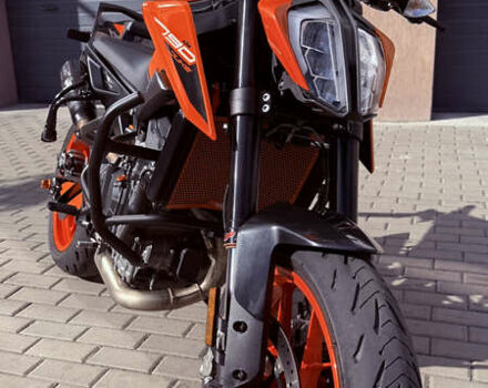 КТМ Duke 790 2019 у Рівному на Automoto.ua Помаранчевий КТМ Duke 790, об'ємом двигуна 0.8 л та пробігом 16 тис. км за 8000 $, фото 26 на Automoto.ua