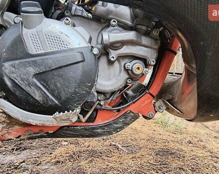 КТМ EXC 250 2017 в Киеве на Automoto.ua Оранжевый КТМ EXC 250, объемом двигателя 0.25 л и пробегом 7 тыс. км за 6700 $, фото 8 на Automoto.ua