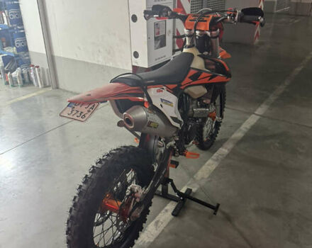 КТМ EXC 250 2018 в Одессе на Automoto.ua Оранжевый КТМ EXC 250, объемом двигателя 0.25 л и пробегом 2 тыс. км за 7000 $, фото 5 на Automoto.ua
