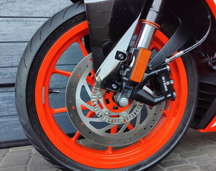 Оранжевый КТМ RC 125, объемом двигателя 0.12 л и пробегом 11 тыс. км за 2500 $, фото 9 на Automoto.ua