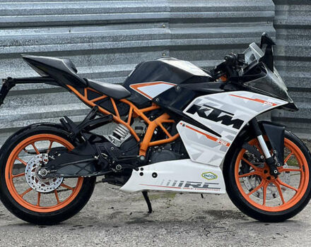 Белый КТМ RC 390, объемом двигателя 0.37 л и пробегом 30 тыс. км за 3333 $, фото 3 на Automoto.ua