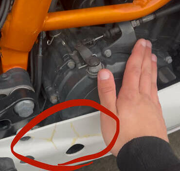 Белый КТМ RC 390, объемом двигателя 0.37 л и пробегом 30 тыс. км за 3333 $, фото 7 на Automoto.ua