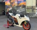 Белый КТМ RC 390, объемом двигателя 0 л и пробегом 12 тыс. км за 5000 $, фото 1 на Automoto.ua