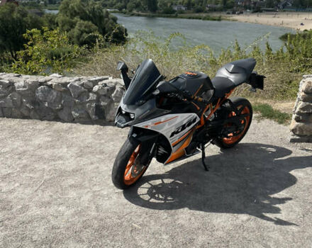 Черный КТМ RC 390, объемом двигателя 0.37 л и пробегом 33 тыс. км за 3700 $, фото 1 на Automoto.ua