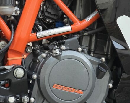 КТМ RC 390, объемом двигателя 0.37 л и пробегом 0 тыс. км за 3799 $, фото 10 на Automoto.ua