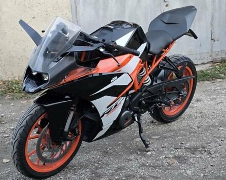 КТМ RC 390 2017 у Тернополі на Automoto.ua Помаранчевий КТМ RC 390, об'ємом двигуна 0.37 л та пробігом 10 тис. км за 3999 $, фото 2 на Automoto.ua