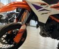 купить новое авто КТМ SMC 2024 года от официального дилера Дніпромотор КТМ фото