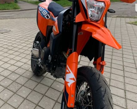 купити нове авто КТМ SMC 2024 року від офіційного дилера Влад КТМ фото