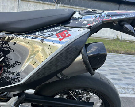 Помаранчевий КТМ SMC 690R, об'ємом двигуна 0.69 л та пробігом 32 тис. км за 9000 $, фото 3 на Automoto.ua