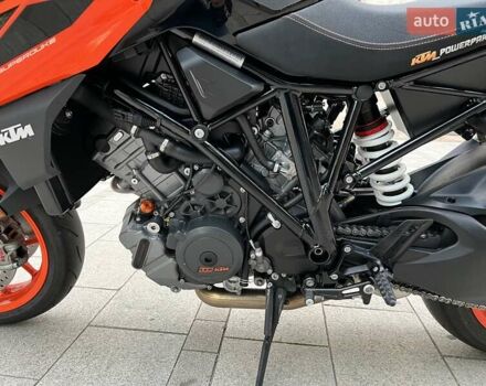 Оранжевый КТМ Super Duke 1290, объемом двигателя 1.3 л и пробегом 6 тыс. км за 14900 $, фото 8 на Automoto.ua
