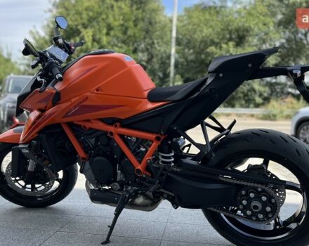 купить новое авто КТМ Super Duke 1390R 2024 года от официального дилера Дніпромотор КТМ фото