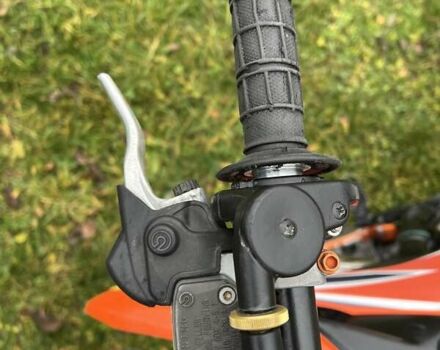 Красный КТМ SX 250, объемом двигателя 0 л и пробегом 111 тыс. км за 4200 $, фото 18 на Automoto.ua