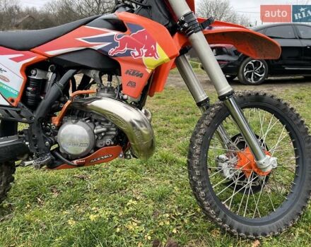 Красный КТМ SX 250, объемом двигателя 0 л и пробегом 111 тыс. км за 4200 $, фото 6 на Automoto.ua