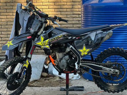 КТМ SX 350F, объемом двигателя 0.35 л и пробегом 1 тыс. км за 5999 $, фото 1 на Automoto.ua