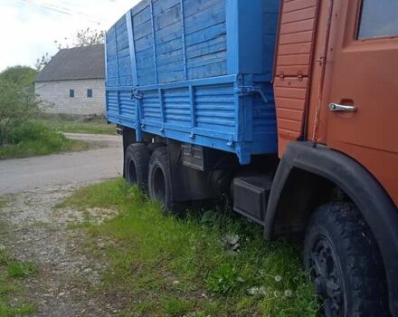 Красный КамАЗ 5320, объемом двигателя 10.9 л и пробегом 100 тыс. км за 4000 $, фото 2 на Automoto.ua