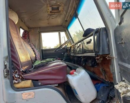 Серый КамАЗ 5320, объемом двигателя 10.85 л и пробегом 100 тыс. км за 6500 $, фото 1 на Automoto.ua