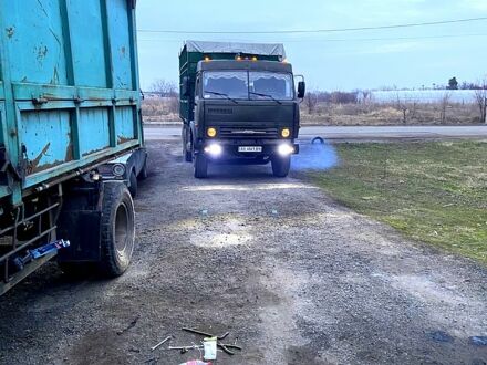 КамАЗ 5320 1985 в Новомосковске на Automoto.ua Зеленый КамАЗ 5320, объемом двигателя 10 л и пробегом 0 тыс. км за 8000 $, фото 1 на Automoto.ua