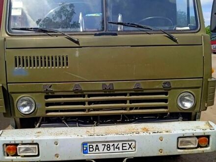 КамАЗ 5320 1988 у Кропивницькому (Кіровограді) на Automoto.ua Зелений КамАЗ 5320, об'ємом двигуна 10.9 л та пробігом 400 тис. км за 7000 $, фото 1 на Automoto.ua