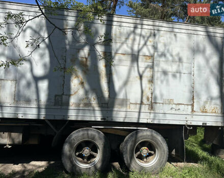 Серый КамАЗ 53202, объемом двигателя 10.8 л и пробегом 223 тыс. км за 9000 $, фото 2 на Automoto.ua