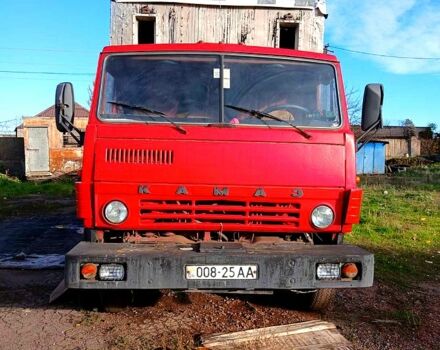 Красный КамАЗ 53212, объемом двигателя 10 л и пробегом 400 тыс. км за 8000 $, фото 1 на Automoto.ua