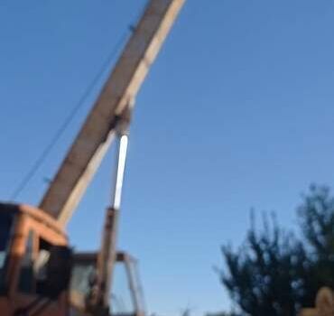 Оранжевый КамАЗ 53213, объемом двигателя 10.85 л и пробегом 100 тыс. км за 7600 $, фото 6 на Automoto.ua