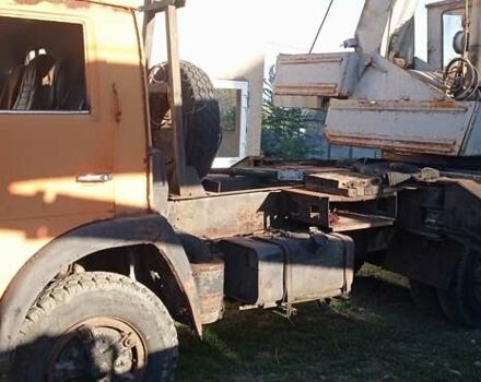 Оранжевый КамАЗ 53213, объемом двигателя 10.85 л и пробегом 100 тыс. км за 7600 $, фото 5 на Automoto.ua