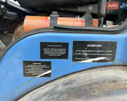 Синий КамАЗ 53215, объемом двигателя 10.85 л и пробегом 115 тыс. км за 11000 $, фото 16 на Automoto.ua