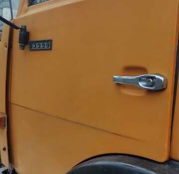 Желтый КамАЗ 53229, объемом двигателя 10.8 л и пробегом 108 тыс. км за 15867 $, фото 1 на Automoto.ua