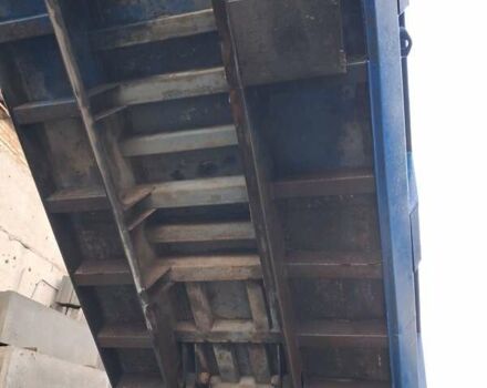 Серый КамАЗ 53229, объемом двигателя 0 л и пробегом 120 тыс. км за 20000 $, фото 3 на Automoto.ua