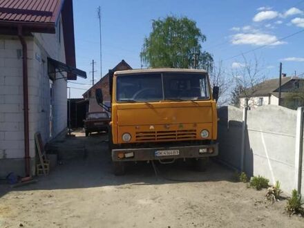 КамАЗ 5511 1990 у Дубно на Automoto.ua Жовтий КамАЗ 5511, об'ємом двигуна 10.85 л та пробігом 1000 тис. км за 4500 $, фото 1 на Automoto.ua