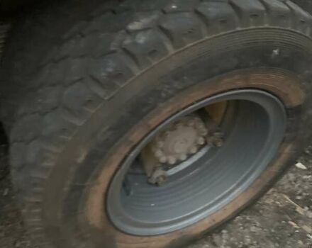 Зеленый КамАЗ 5511, объемом двигателя 10.85 л и пробегом 1000 тыс. км за 7500 $, фото 4 на Automoto.ua