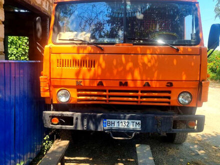 КамАЗ 5511 1986 в Одессе на Automoto.ua Оранжевый КамАЗ 5511, объемом двигателя 10 л и пробегом 548 тыс. км за 6000 $, фото 1 на Automoto.ua