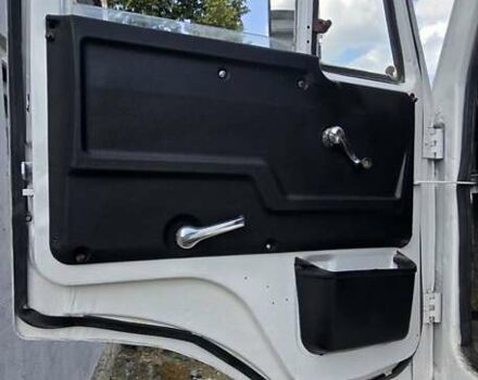 Белый КамАЗ 55111, объемом двигателя 10.85 л и пробегом 100 тыс. км за 6300 $, фото 7 на Automoto.ua
