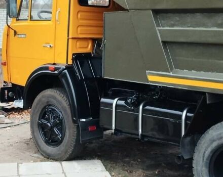 Желтый КамАЗ 55111, объемом двигателя 10.85 л и пробегом 1000 тыс. км за 237 $, фото 3 на Automoto.ua