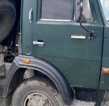 Зеленый КамАЗ 55111, объемом двигателя 10.8 л и пробегом 200 тыс. км за 9200 $, фото 2 на Automoto.ua